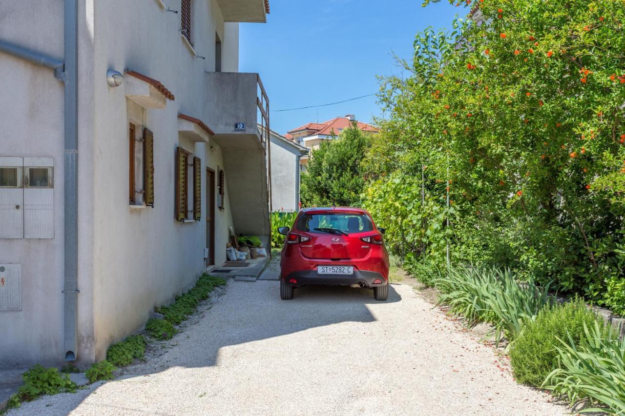 Apartments With A Parking Space Kastel Stari, Kastela - 20999 Exterior photo