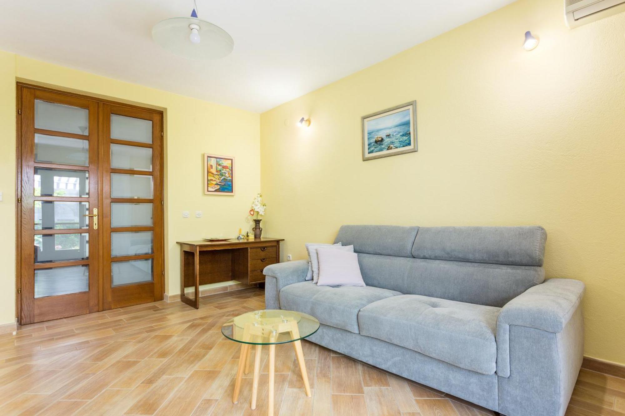 Apartments With A Parking Space Kastel Stari, Kastela - 20999 Room photo